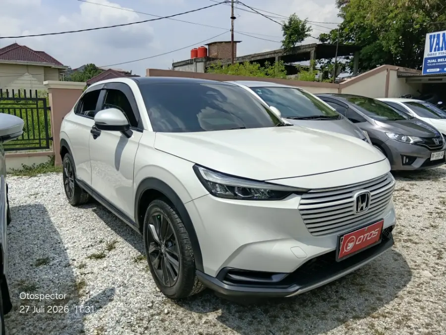 Foto Mobil Bekas Kanan Depan Honda HR-V 1.5 SE tahun 2022
