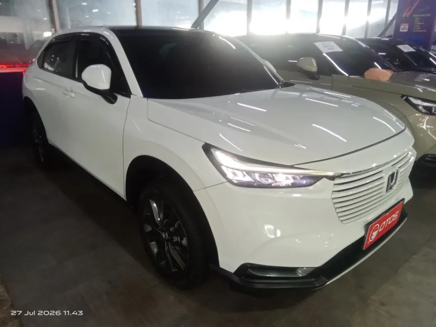 Foto Mobil Bekas Kanan Depan Honda HR-V 1.5 SE tahun 2022