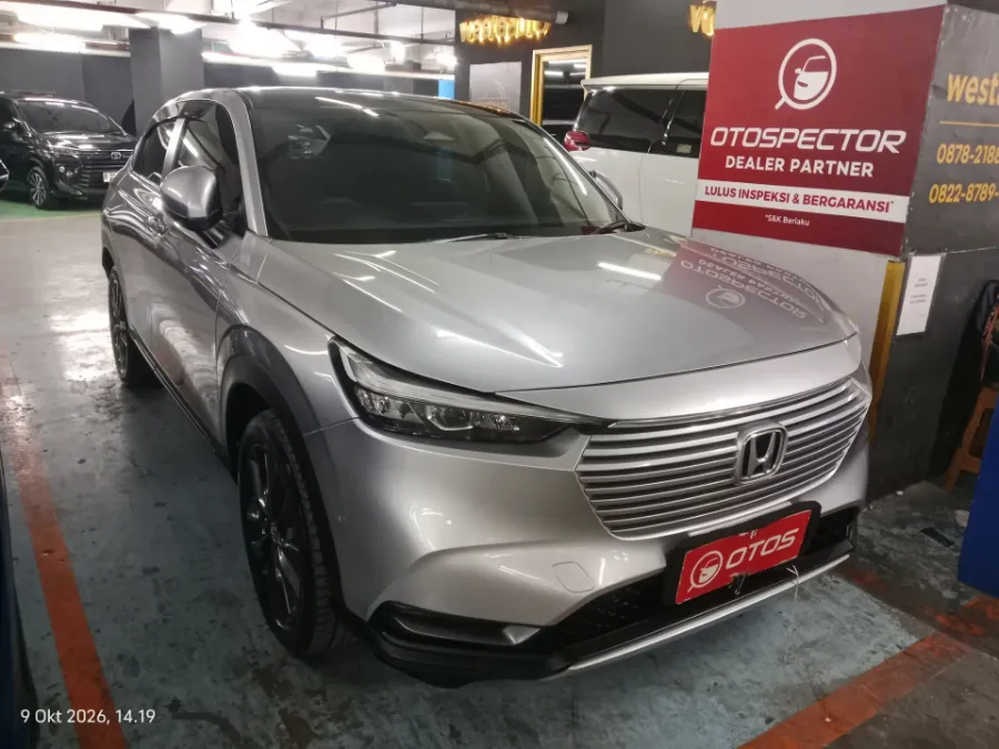 Foto Mobil Bekas Kanan Depan Honda HR-V 1.5 SE tahun 2022
