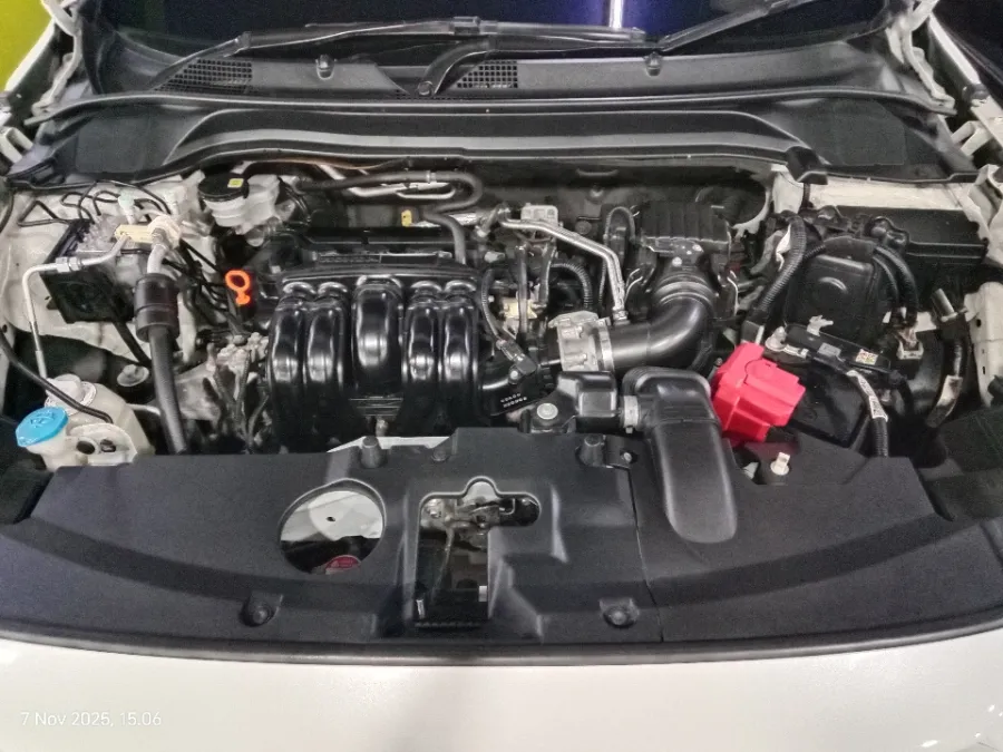 Foto Mobil Bekas Mesin Honda HR-V 1.5 SE tahun 2022