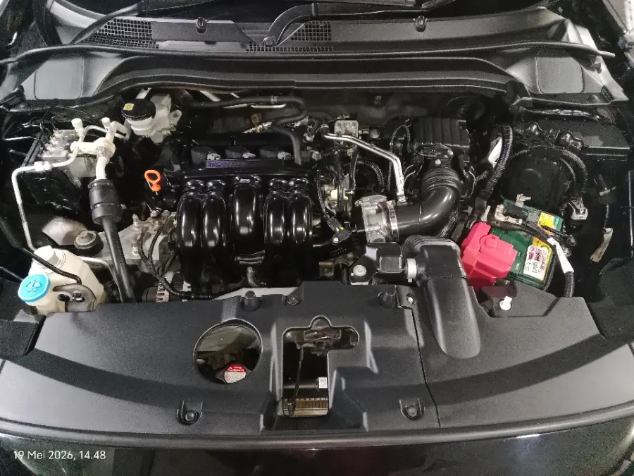 Foto Mobil Bekas Mesin Honda HR-V 1.5 SE tahun 2022