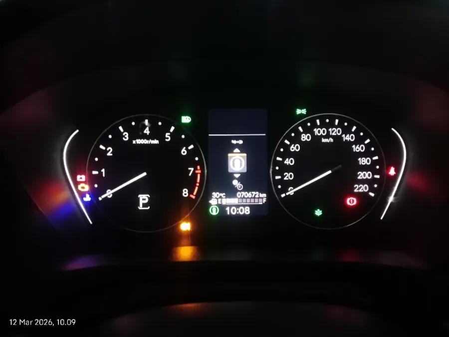 Foto Mobil Bekas Odometer Honda HR-V 1.5 SE tahun 2022