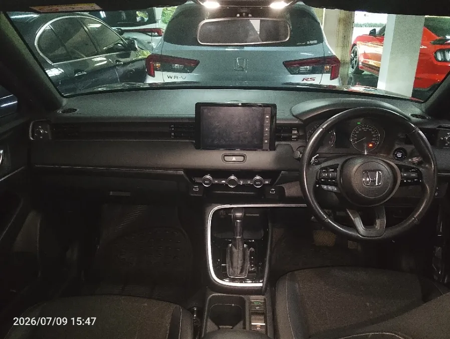 Foto Mobil Bekas Dashboard Honda HR-V 1.5 SE tahun 2023