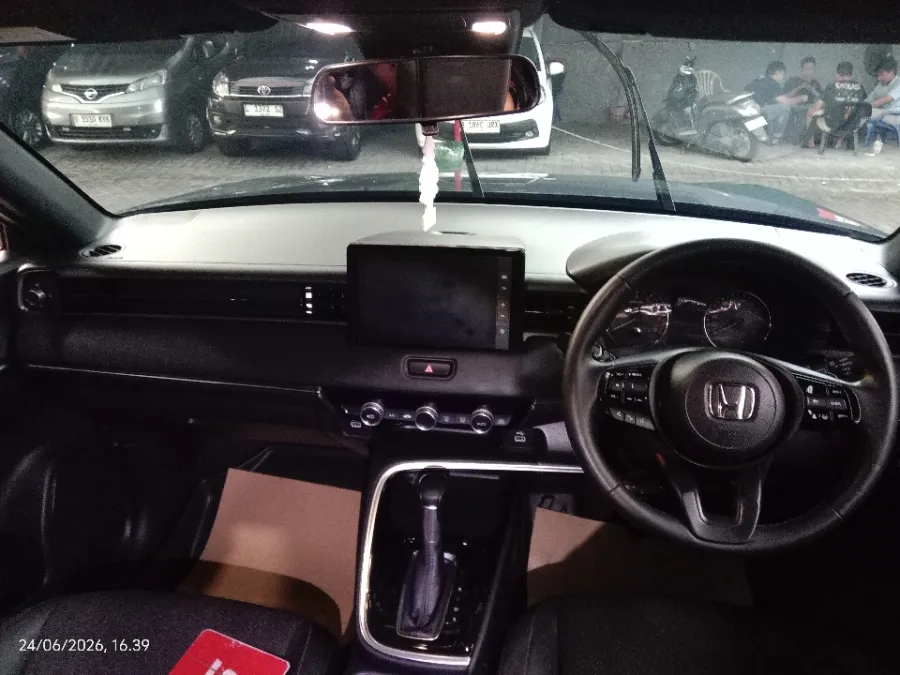 Foto Mobil Bekas Dashboard Honda HR-V 1.5 SE tahun 2023