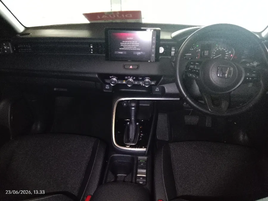 Foto Mobil Bekas Dashboard Honda HR-V 1.5 SE tahun 2023