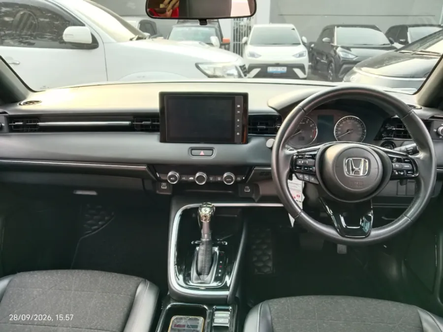 Foto Mobil Bekas Dashboard Honda HR-V 1.5 SE tahun 2023