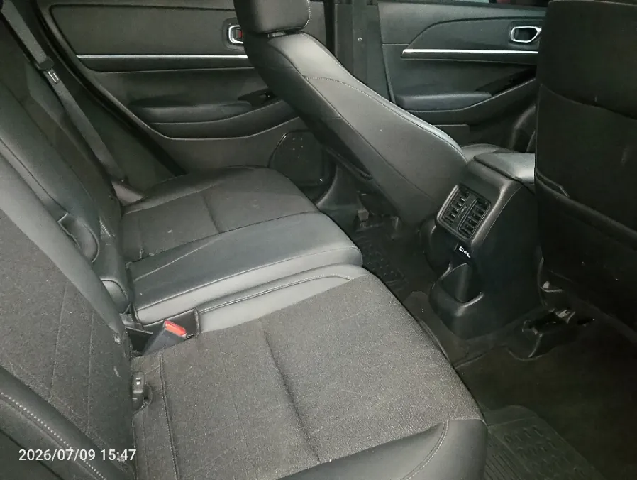 Foto Mobil Bekas Kabin Belakang Honda HR-V 1.5 SE tahun 2023