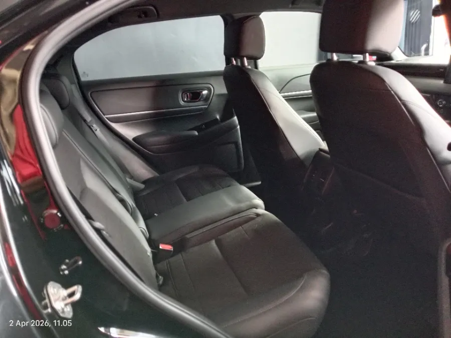 Foto Mobil Bekas Kabin Belakang Honda HR-V 1.5 SE tahun 2023