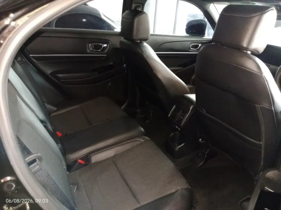 Foto Mobil Bekas Kabin Belakang Honda HR-V 1.5 SE tahun 2023