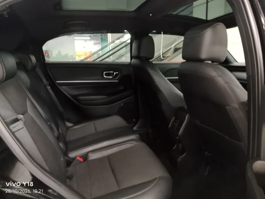 Foto Mobil Bekas Kabin Belakang Honda HR-V 1.5 SE tahun 2023