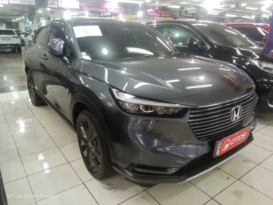 Foto Mobil Bekas Kanan Depan Honda HR-V 1.5 SE tahun 2023