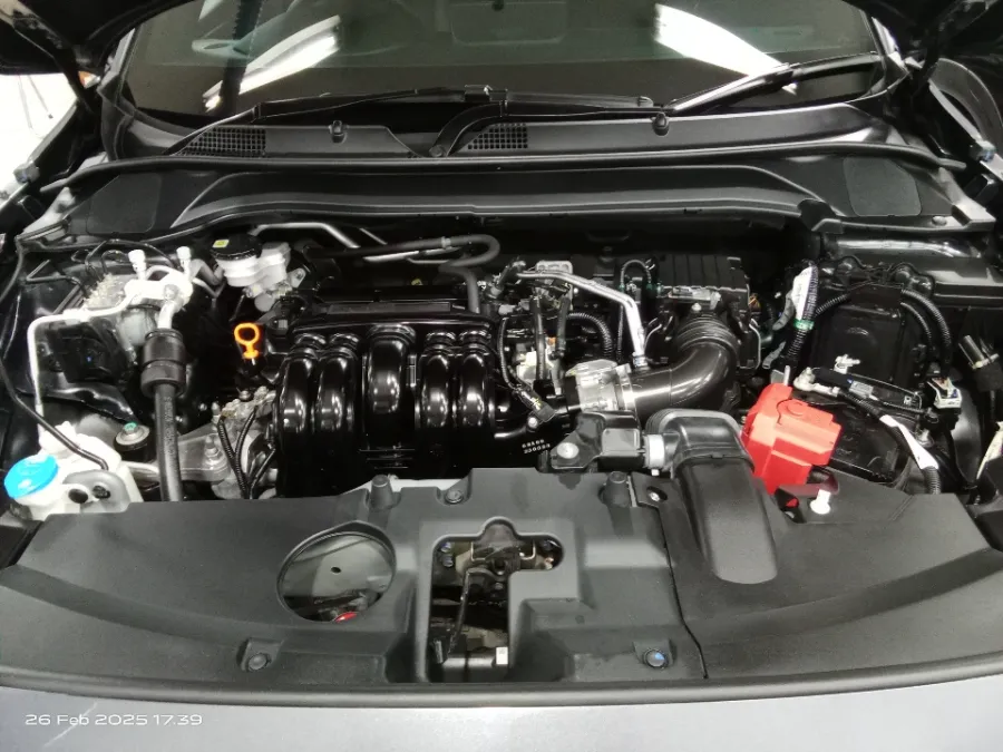 Foto Mobil Bekas Mesin Honda HR-V 1.5 SE tahun 2023