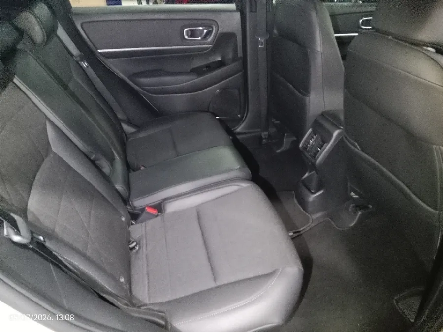 Foto Mobil Bekas Kabin Belakang Honda HR-V 1.5 SE tahun 2024