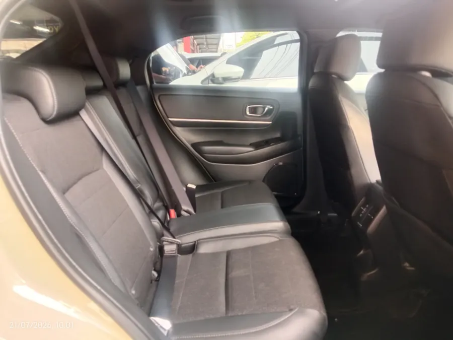 Foto Mobil Bekas Kabin Belakang Honda HR-V 1.5 SE tahun 2024