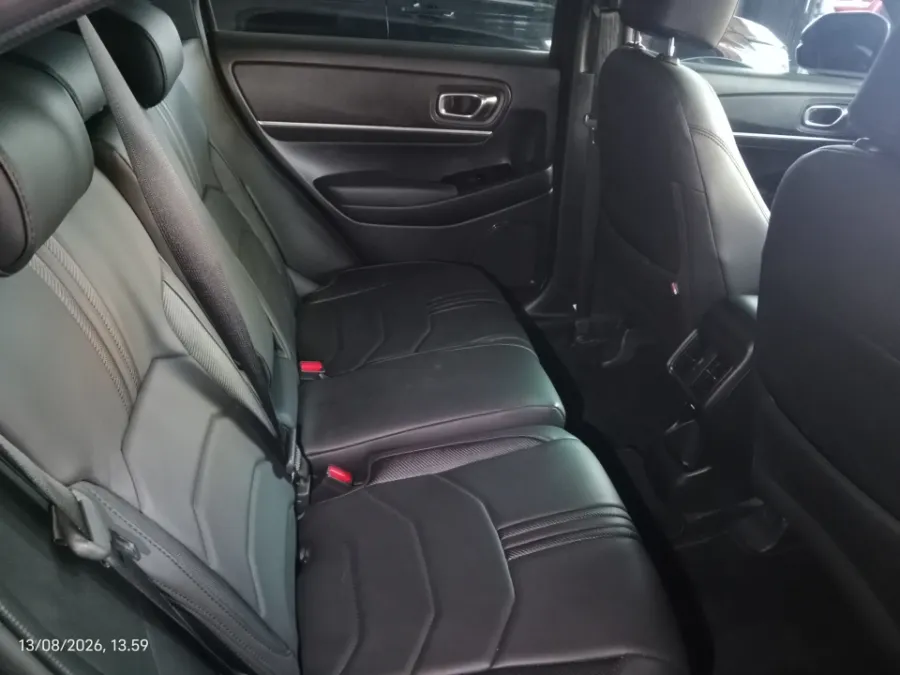 Foto Mobil Bekas Kabin Belakang Honda HR-V 1.5 SE tahun 2024