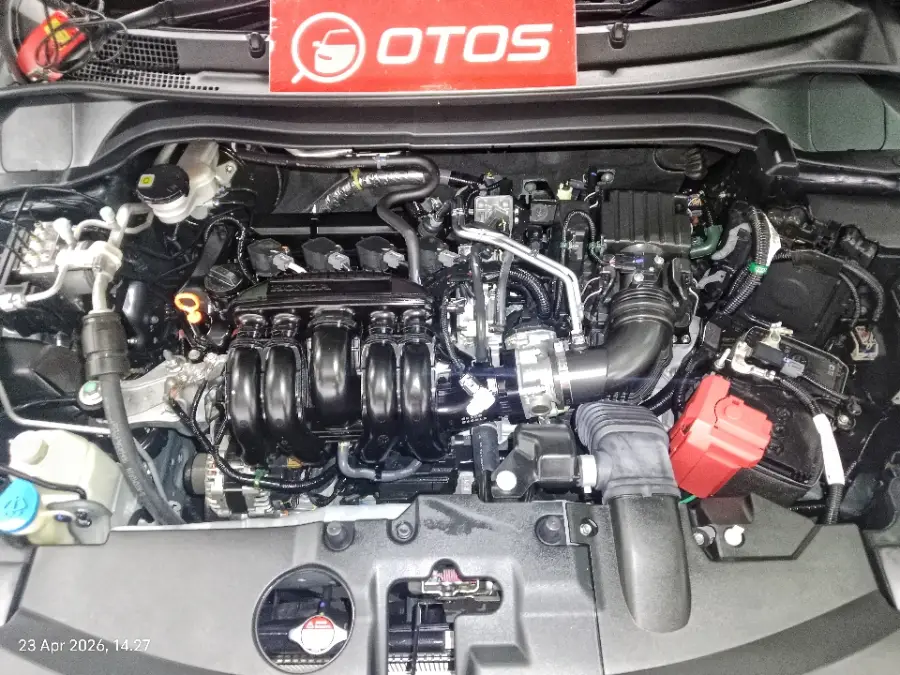 Foto Mobil Bekas Mesin Honda HR-V 1.5 SE tahun 2024