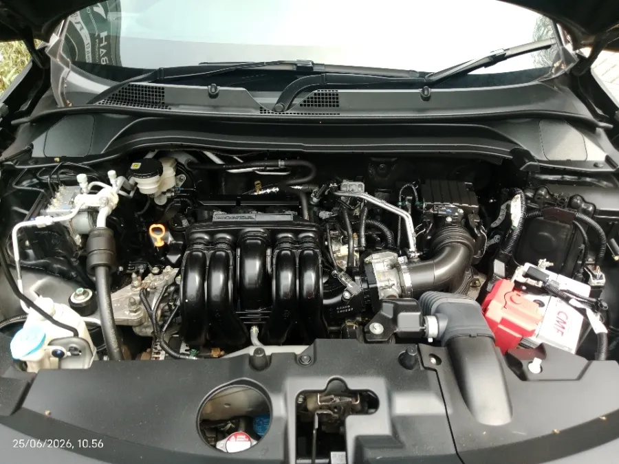 Foto Mobil Bekas Mesin Honda HR-V 1.5 SE tahun 2024