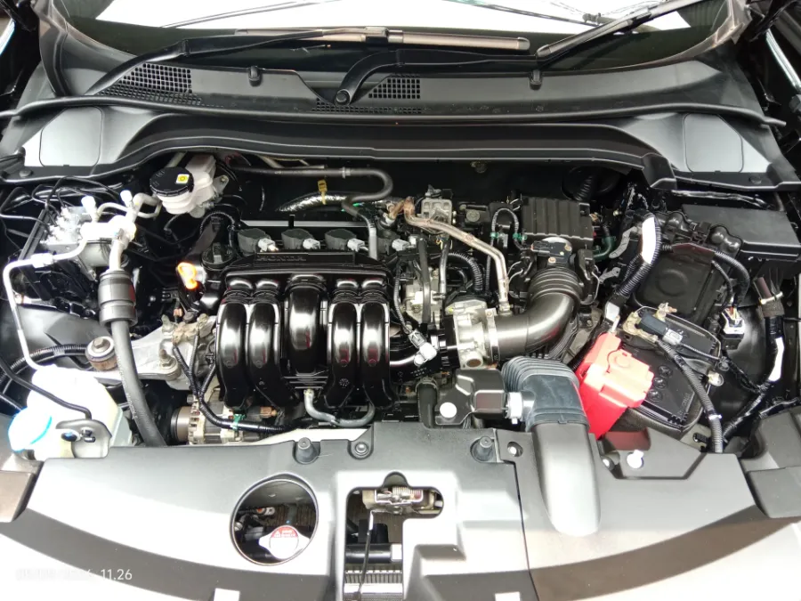 Foto Mobil Bekas Mesin Honda HR-V 1.5 SE tahun 2024