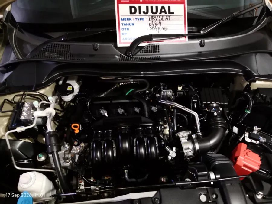 Foto Mobil Bekas Mesin Honda HR-V 1.5 SE tahun 2024