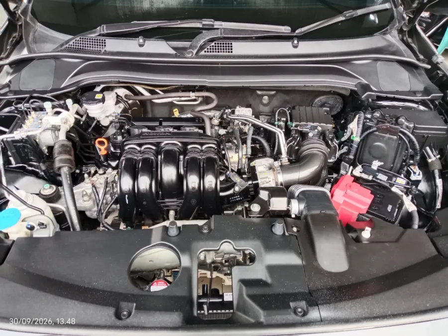 Foto Mobil Bekas Mesin Honda HR-V 1.5 SE tahun 2024