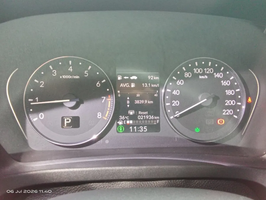 Foto Mobil Bekas Odometer Honda HR-V 1.5 SE tahun 2024
