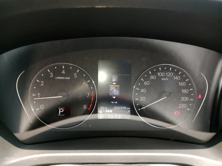 Foto Mobil Bekas Odometer Honda HR-V 1.5 SE tahun 2024