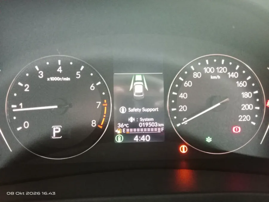 Foto Mobil Bekas Odometer Honda HR-V 1.5 SE tahun 2024