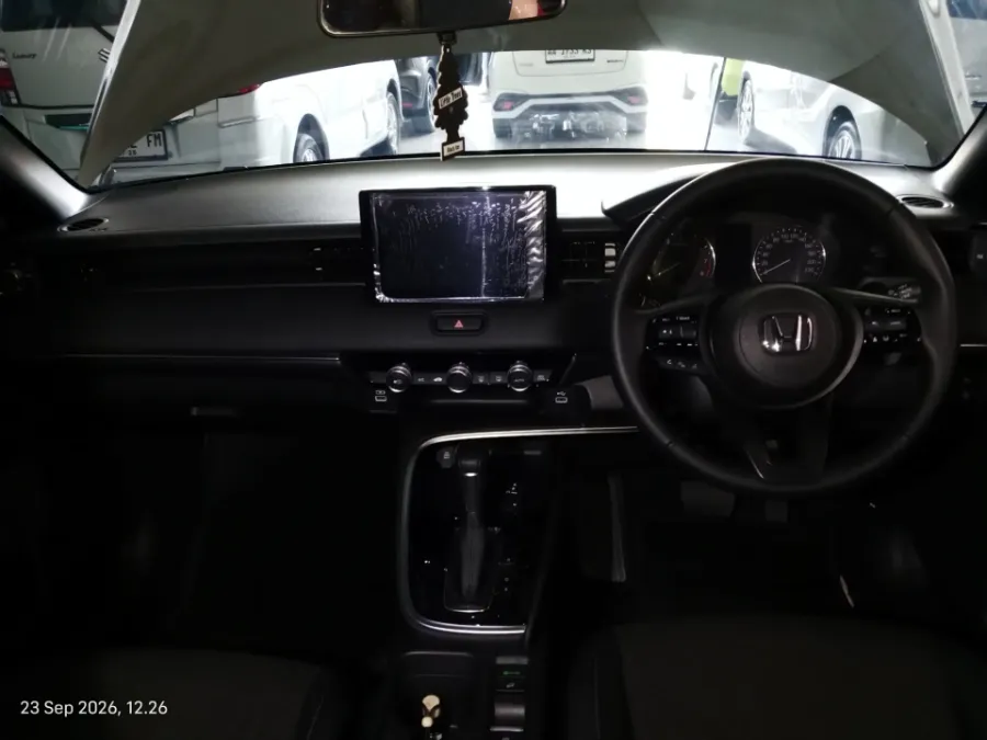 Foto Mobil Bekas Dashboard Honda HR-V 1.5 SE tahun 2025