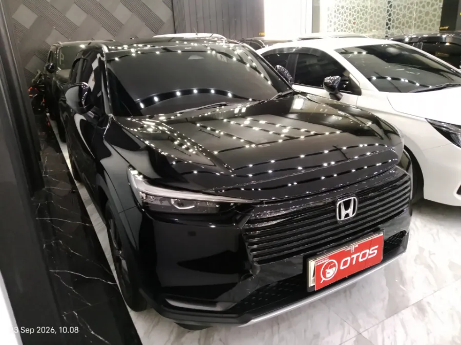 Foto Mobil Bekas Kanan Depan Honda HR-V 1.5 SE tahun 2025