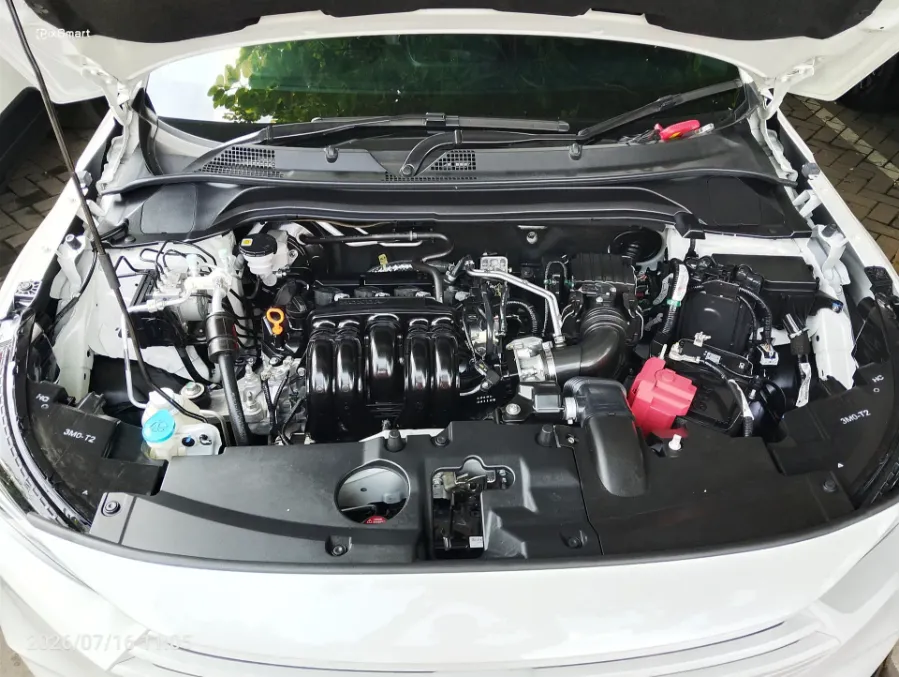 Foto Mobil Bekas Mesin Honda HR-V 1.5 SE tahun 2025