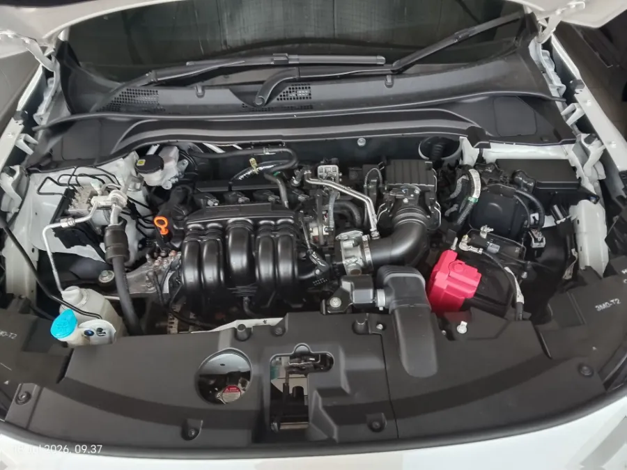 Foto Mobil Bekas Mesin Honda HR-V 1.5 SE tahun 2025