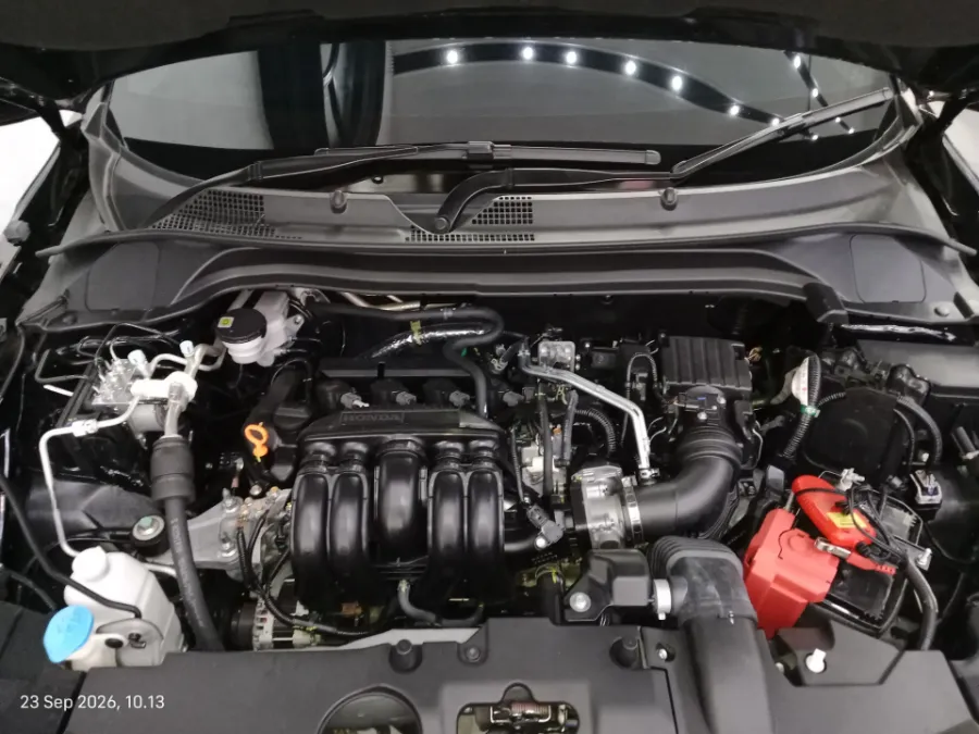 Foto Mobil Bekas Mesin Honda HR-V 1.5 SE tahun 2025