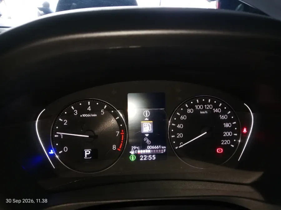 Foto Mobil Bekas Odometer Honda HR-V 1.5 SE tahun 2025