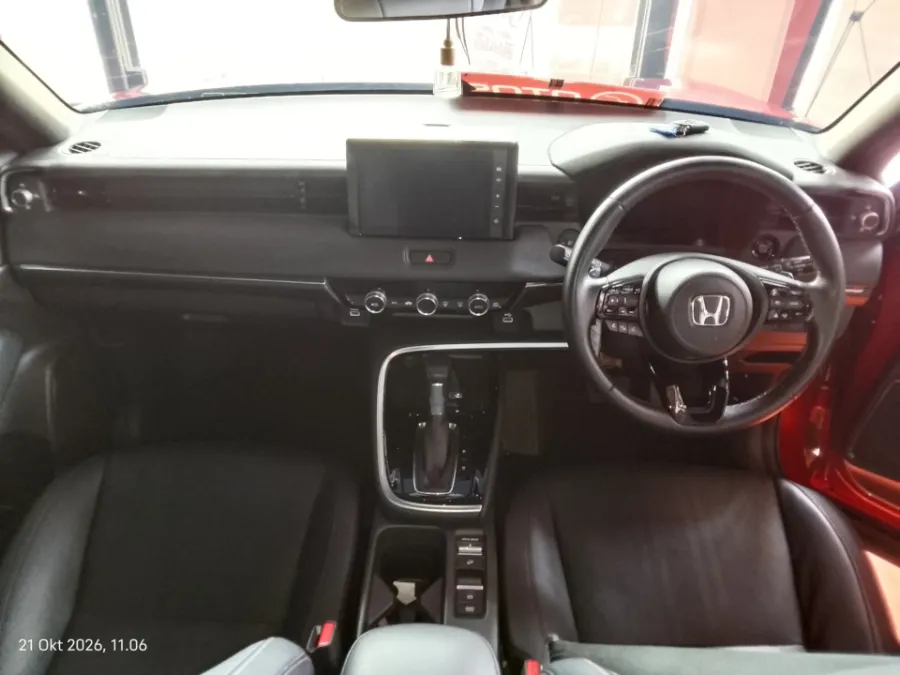 Foto Mobil Bekas Dashboard Honda HR-V 1.5 Turbo RS tahun 2023