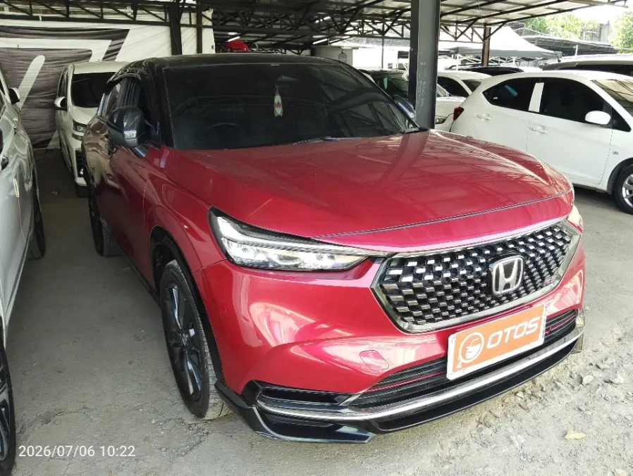 Foto Mobil Bekas Kanan Depan Honda HR-V 1.5 Turbo RS tahun 2023