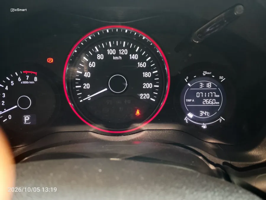 Foto Mobil Bekas Odometer Honda HR-V 1.8 E tahun 2016