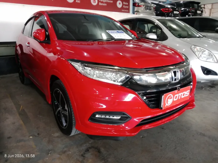 Foto Mobil Bekas Kanan Depan Honda HR-V 1.8 Prestige tahun 2020