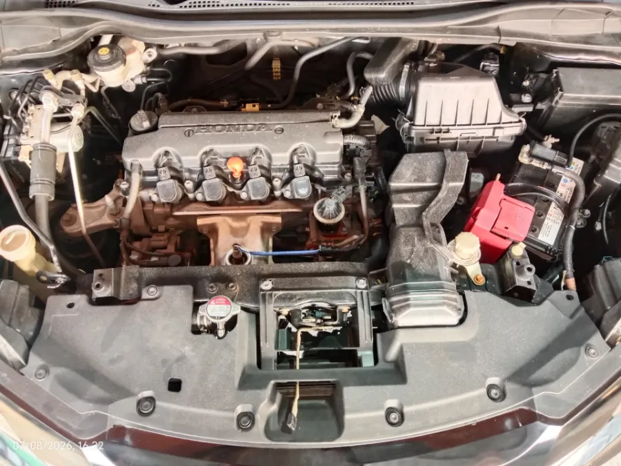 Foto Mobil Bekas Mesin Honda HR-V 1.8 RS tahun 2016