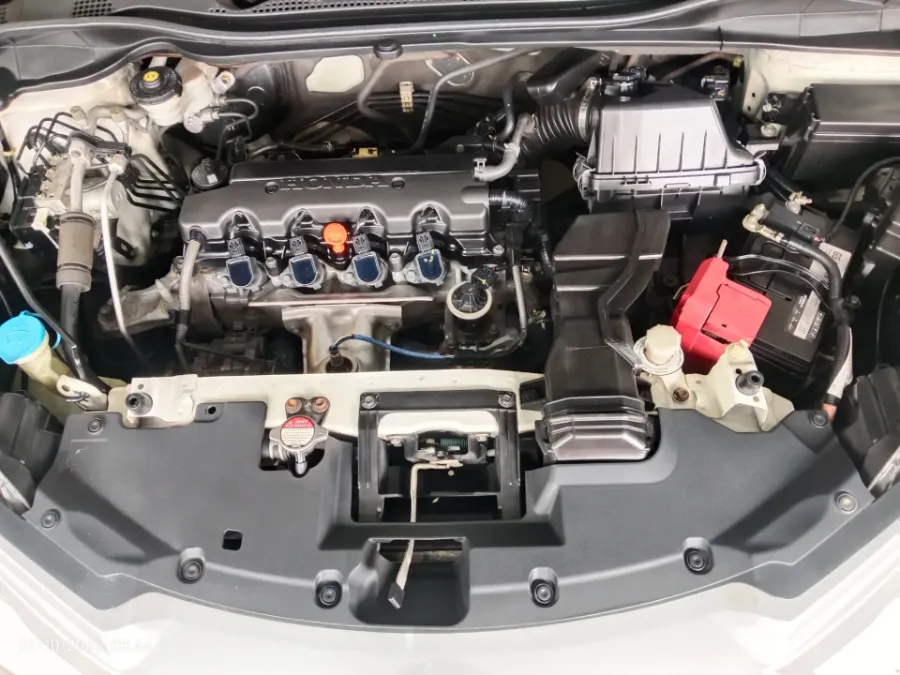 Foto Mobil Bekas Mesin Honda HR-V 1.8 RS tahun 2017