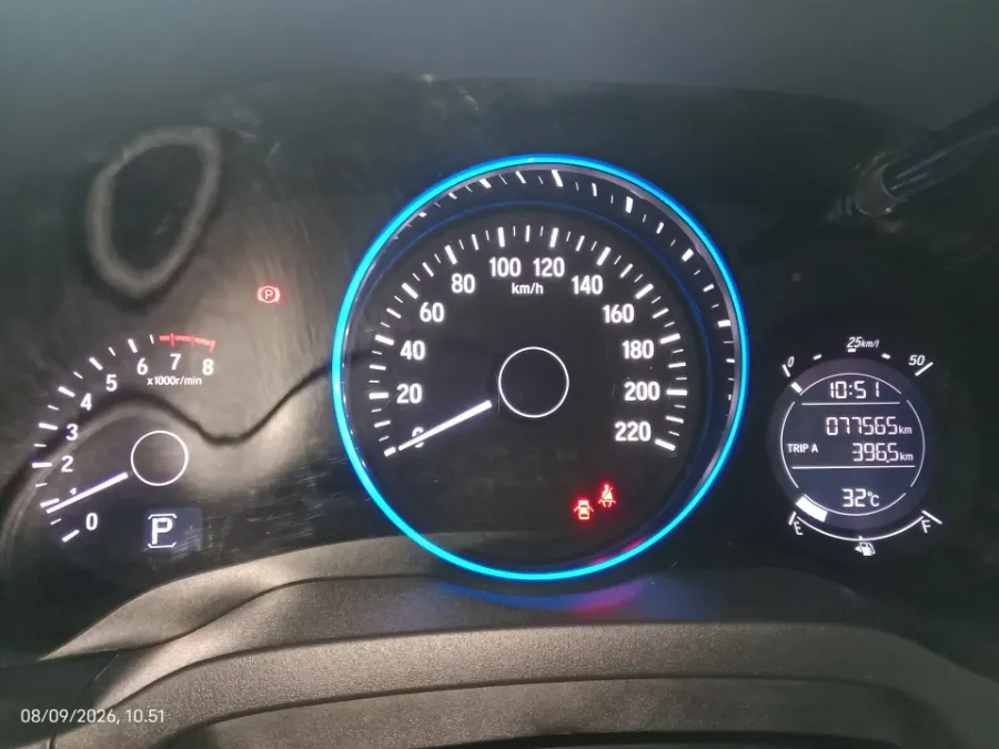 Foto Mobil Bekas Odometer Honda HR-V 1.8 RS tahun 2020
