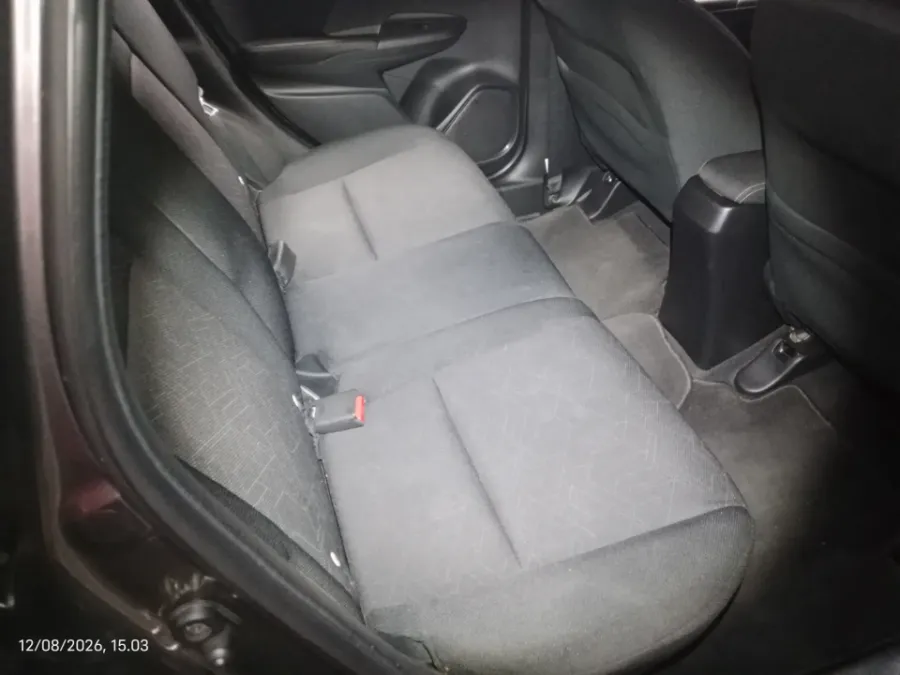 Foto Mobil Bekas Kabin Belakang Honda Jazz 1.5 RS tahun 2017