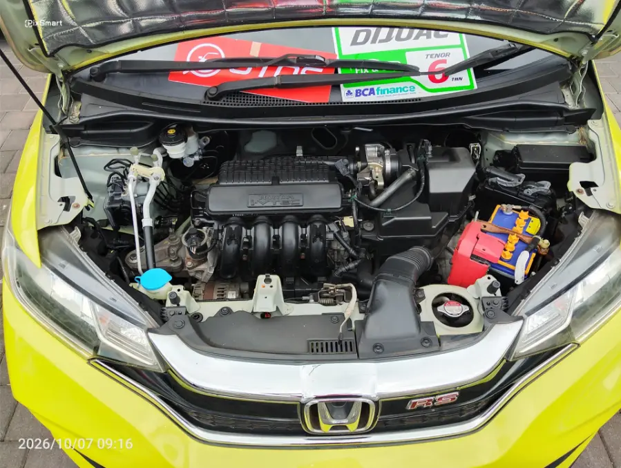 Foto Mobil Bekas Mesin Honda Jazz 1.5 RS tahun 2017