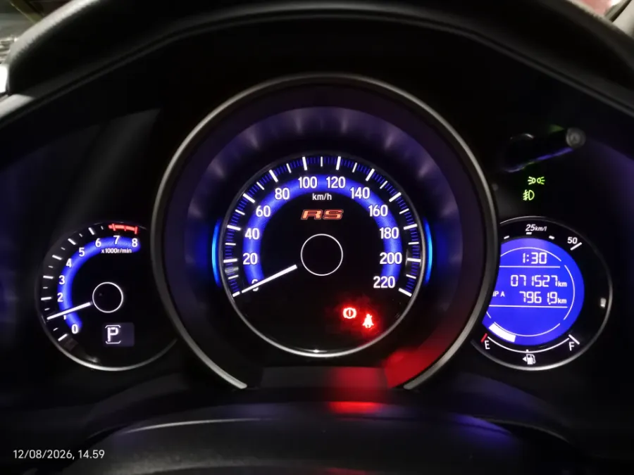 Foto Mobil Bekas Odometer Honda Jazz 1.5 RS tahun 2017