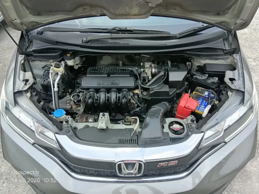 Foto Mobil Bekas Mesin Honda Jazz 1.5 RS tahun 2018