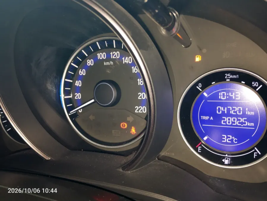 Foto Mobil Bekas Odometer Honda Jazz 1.5 RS tahun 2018
