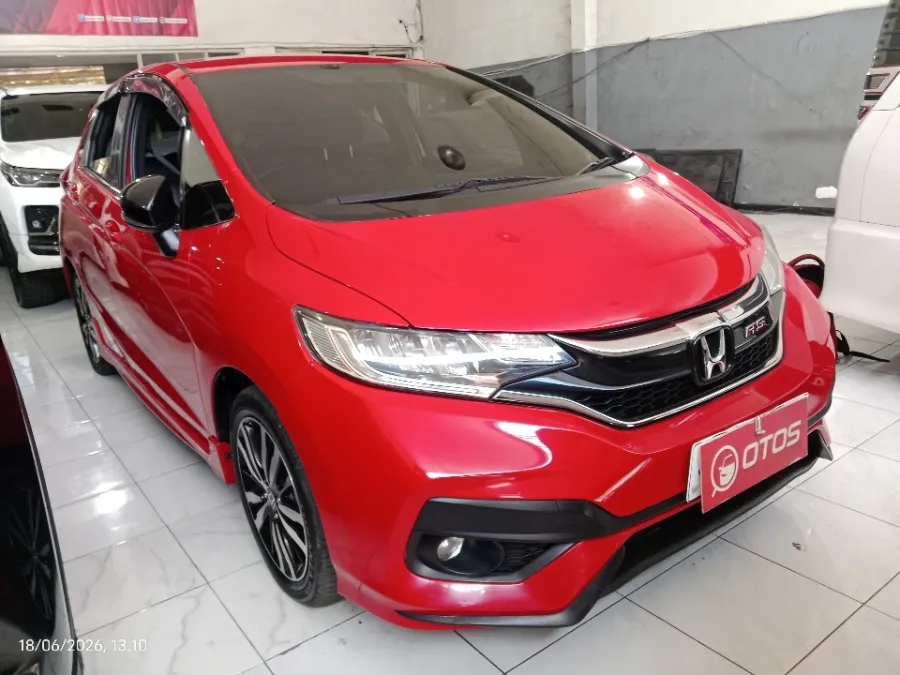 Foto Mobil Bekas Kanan Depan Honda Jazz 1.5 RS tahun 2019