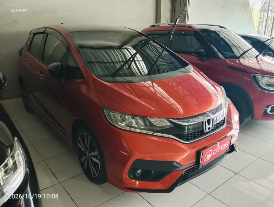 Foto Mobil Bekas Kanan Depan Honda Jazz 1.5 RS tahun 2019