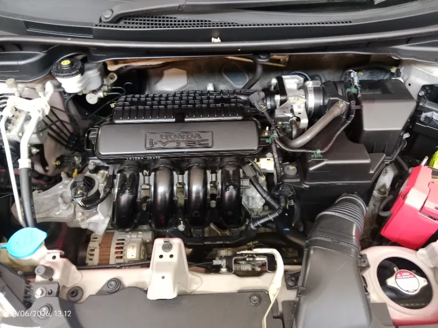 Foto Mobil Bekas Mesin Honda Jazz 1.5 RS tahun 2019