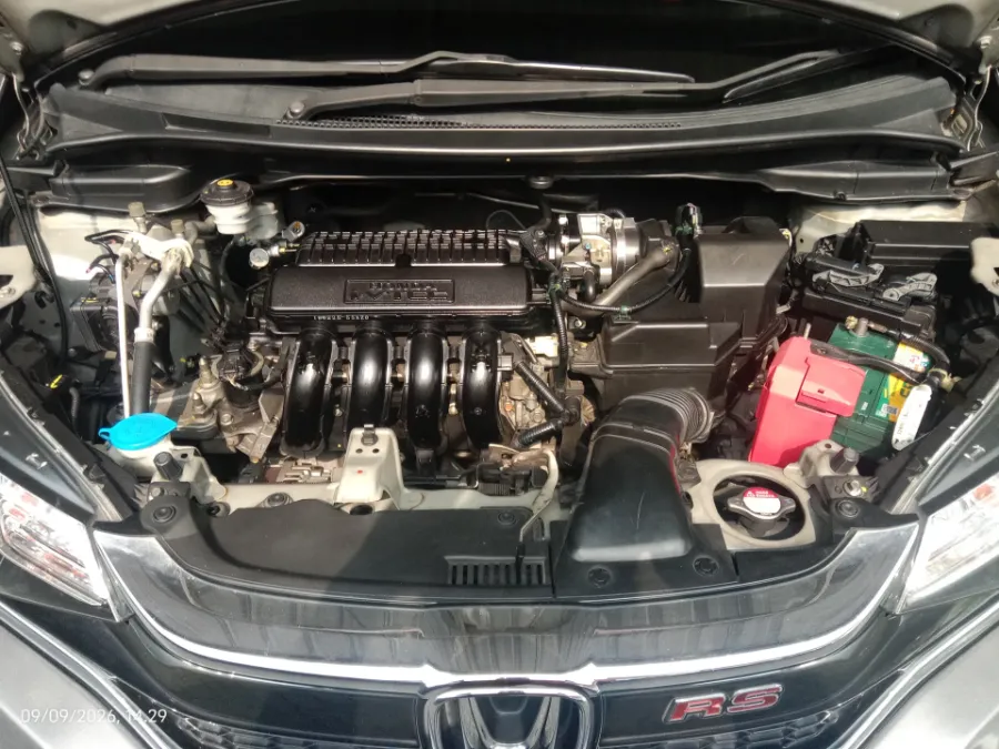 Foto Mobil Bekas Mesin Honda Jazz 1.5 RS tahun 2019