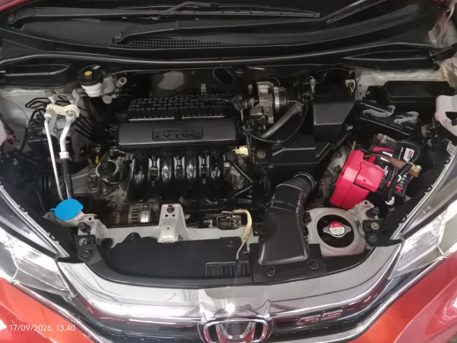 Foto Mobil Bekas Mesin Honda Jazz 1.5 RS tahun 2019